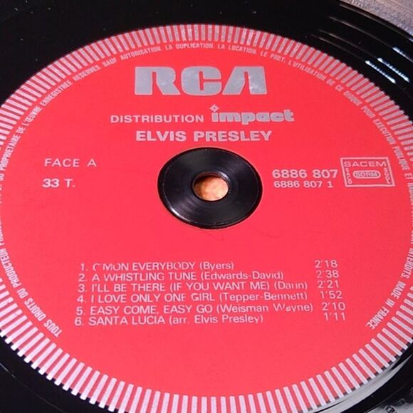 Elvis Presley Yellow Album Cover - Picture 6 of 8